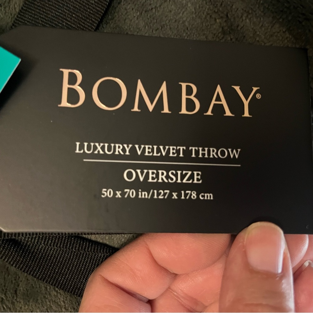 Bombay Luxury Velvet Throw